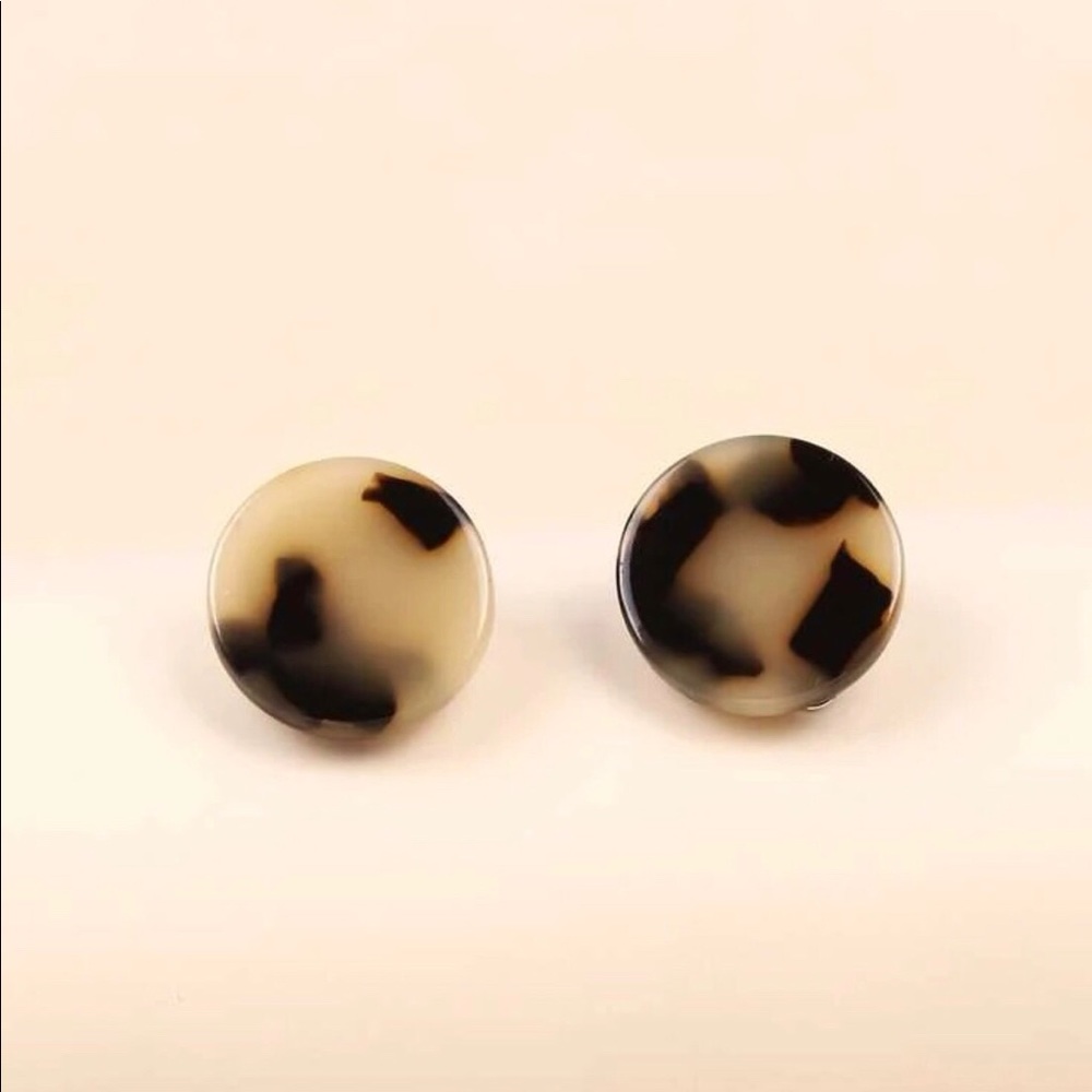 NWT Brown & Beige Clip On Button Earrings